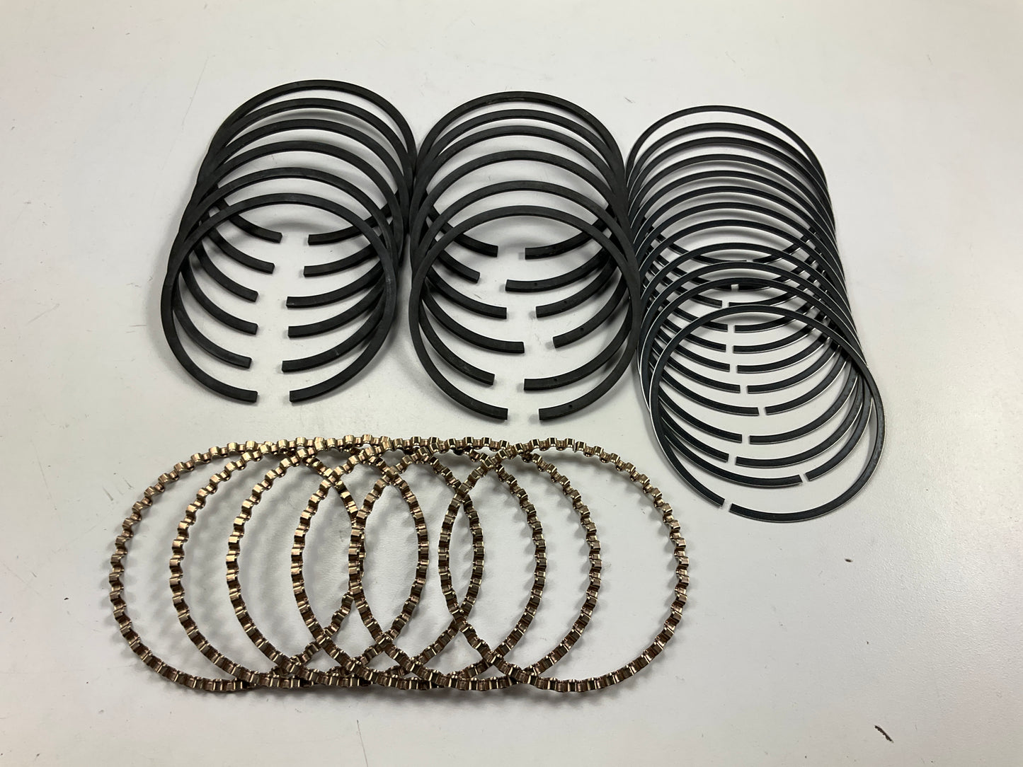 Hastings 135 Engine Piston Rings STD 1950-1962 Chevrolet 235-L6