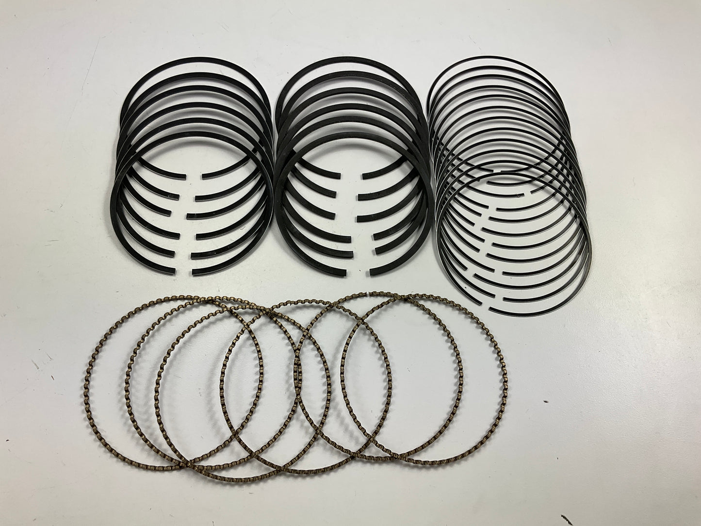 Hastings 2C4670-030 Engine Piston Rings .030'' For 1991-2005 Mitsubishi 6G72
