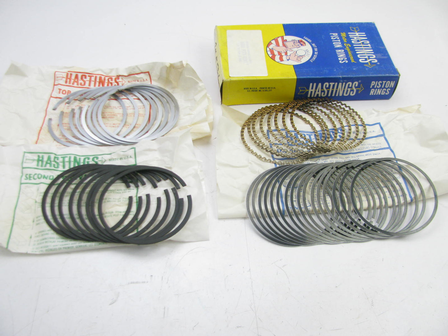 Hastings Chrome Racing Rings  4.00'' Bore  1/16 Compression,   1/8'' Oil Ring