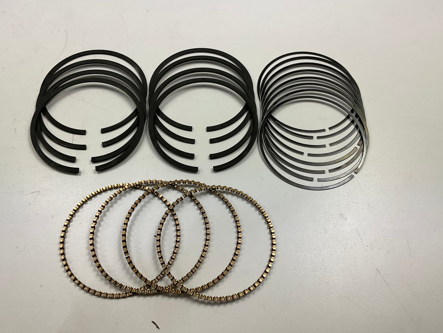 Hastings 4261-030 Engine Piston Rings .030'' 1987-1996 Ford 1.9L-L4