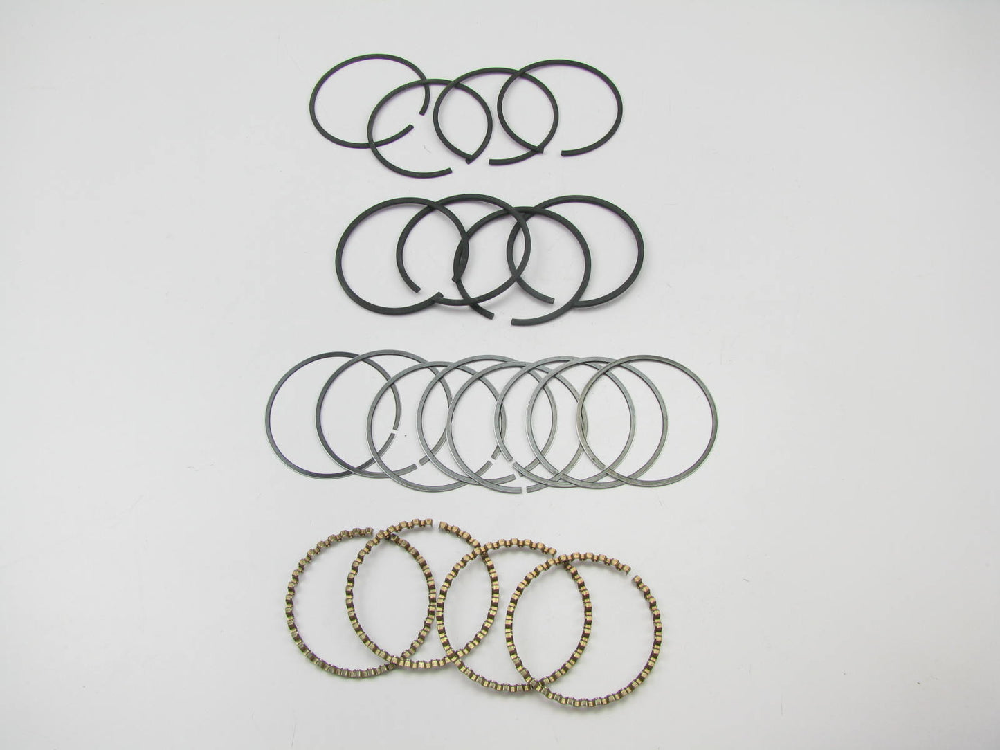 Hastings 6118 Engine Piston Ring Set STANDARD - 1975-1980 Audi Volkswagen 1.6L