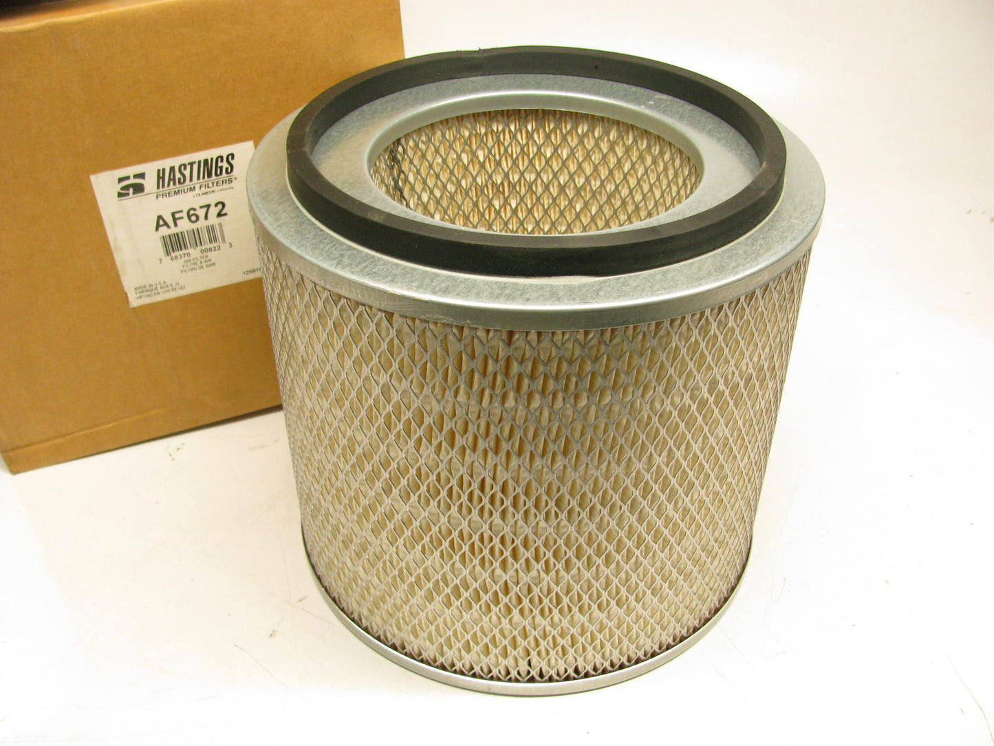 Hastings AF672 Air Filter Replaces CA2592 42255 A43230 AF1820M P181123 87255