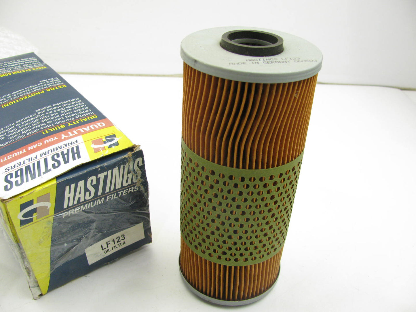 Hastings LF123 Oil Filter Replaces P906 041-8087 PF2115 72173 51177