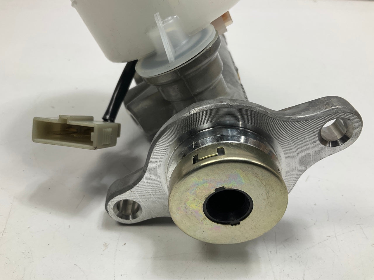 REMAN. Hastings MC10-2263 Brake Master Cylinder For 1986-1997 Nissan D21 Pickup