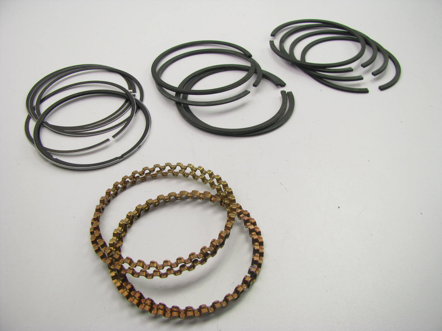 Hastings SR-5755 Piston Rings - STANDARD SIZE - 1966 VW Volkswagen 1.3L H4