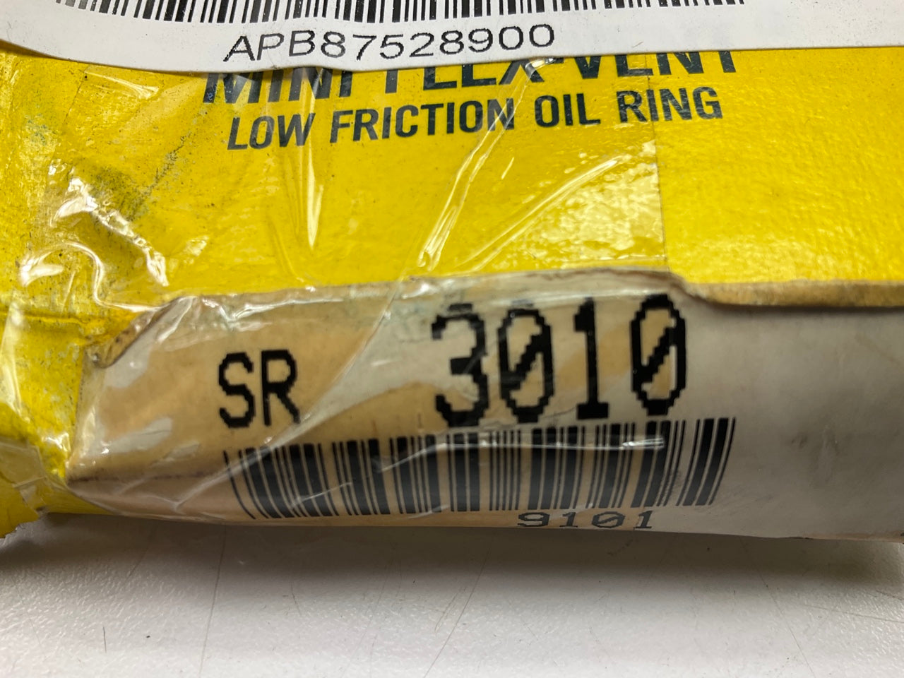 Hastings SR3010 Piston Rings - Standard 1976-1985 Isuzu GM 1.8L, G180Z
