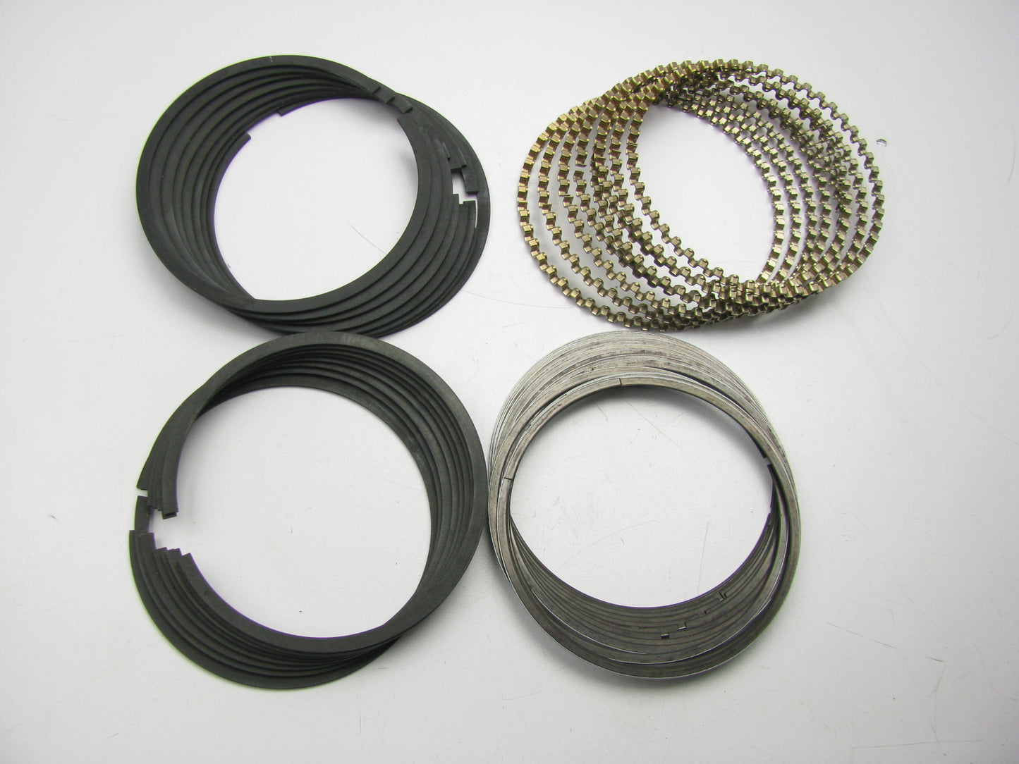 Hastings SR4039 Engine Piston Rings - Standard For 1975-1978 Chrysler 400-V8