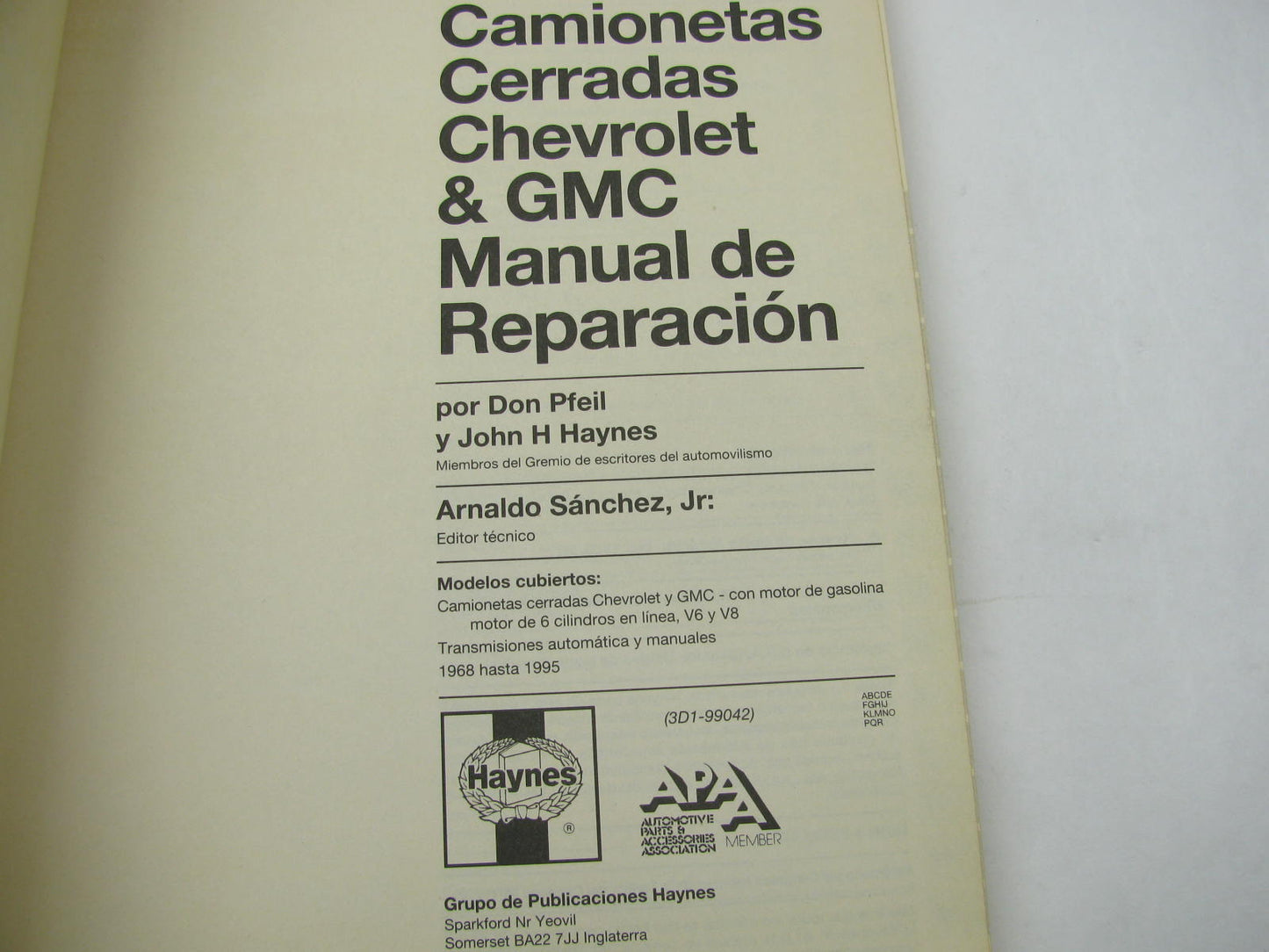 USED - Chevrolet/GMC Camionetas Cerradas Haynes Manual De Reparacion: 1968-1995