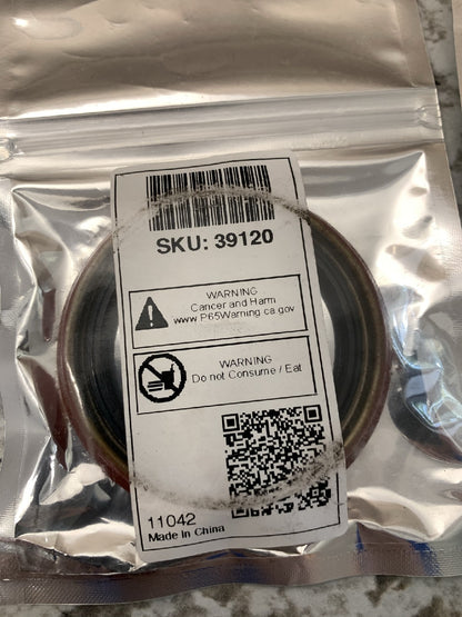 (2) Helix 39120 Wheel Seals
