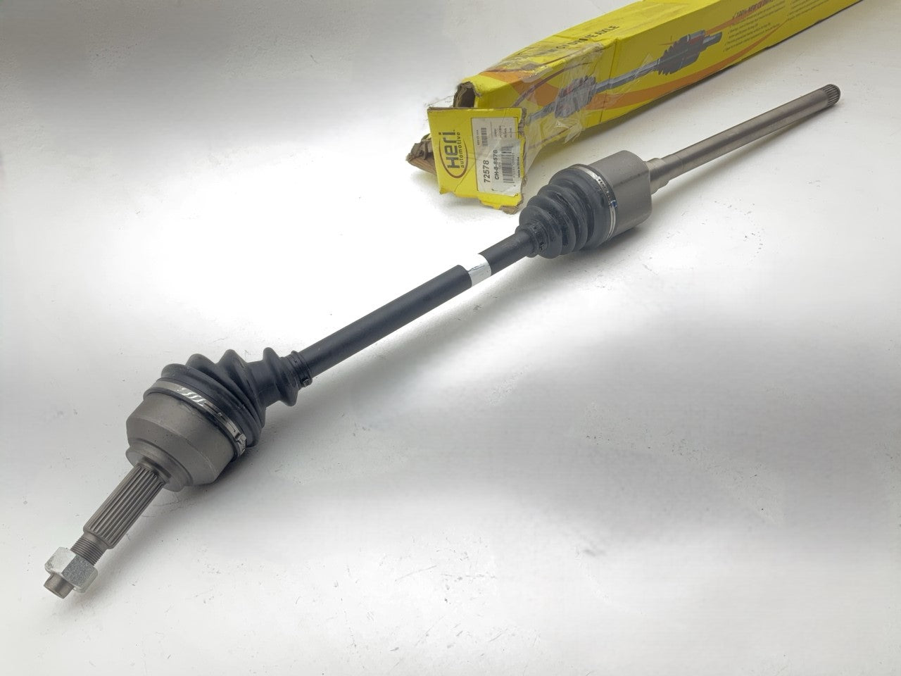 Heri 72578 Front Right CV Axle For 2004-2006 Chrysler Pacifica