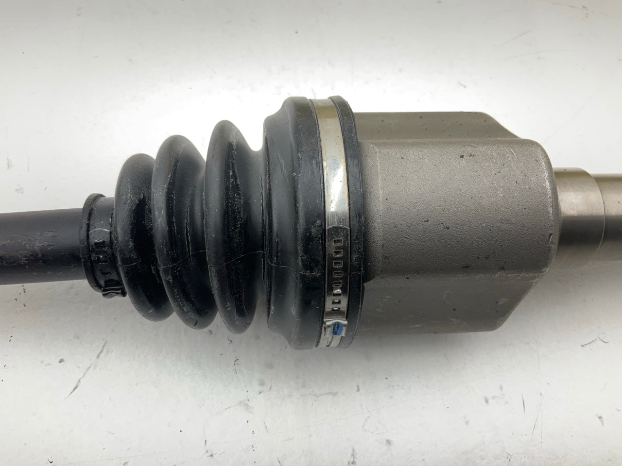 Heri 72578 Front Right CV Axle For 2004-2006 Chrysler Pacifica