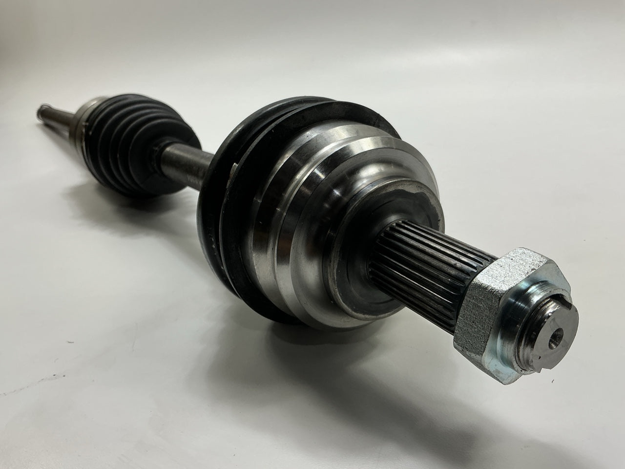 Heri 78572 Front Right CV Axle For 2000-2006 BMW X5