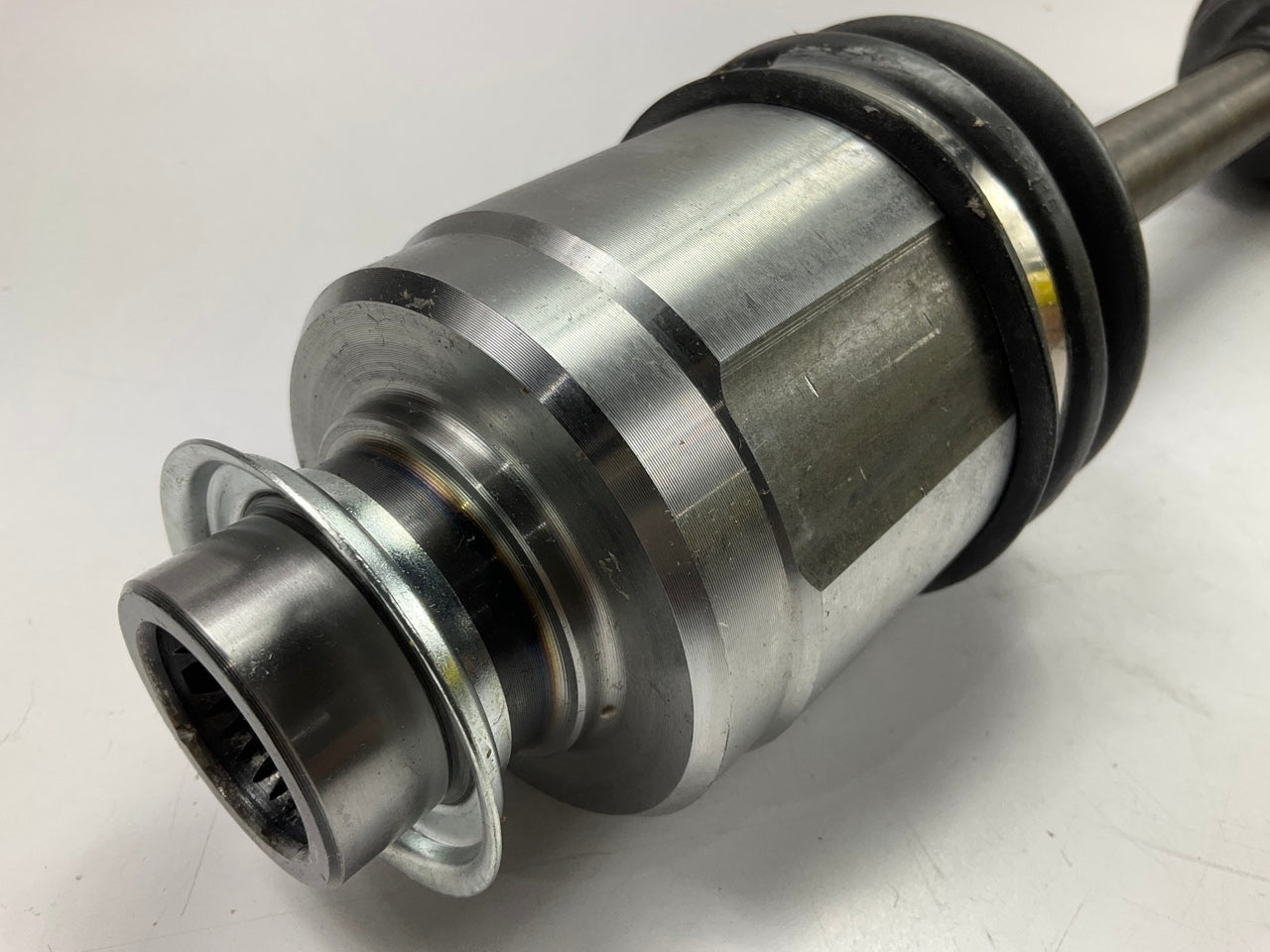 REMAN. Heri 91371 Front Right Manual Transmission CV Axle Assembly