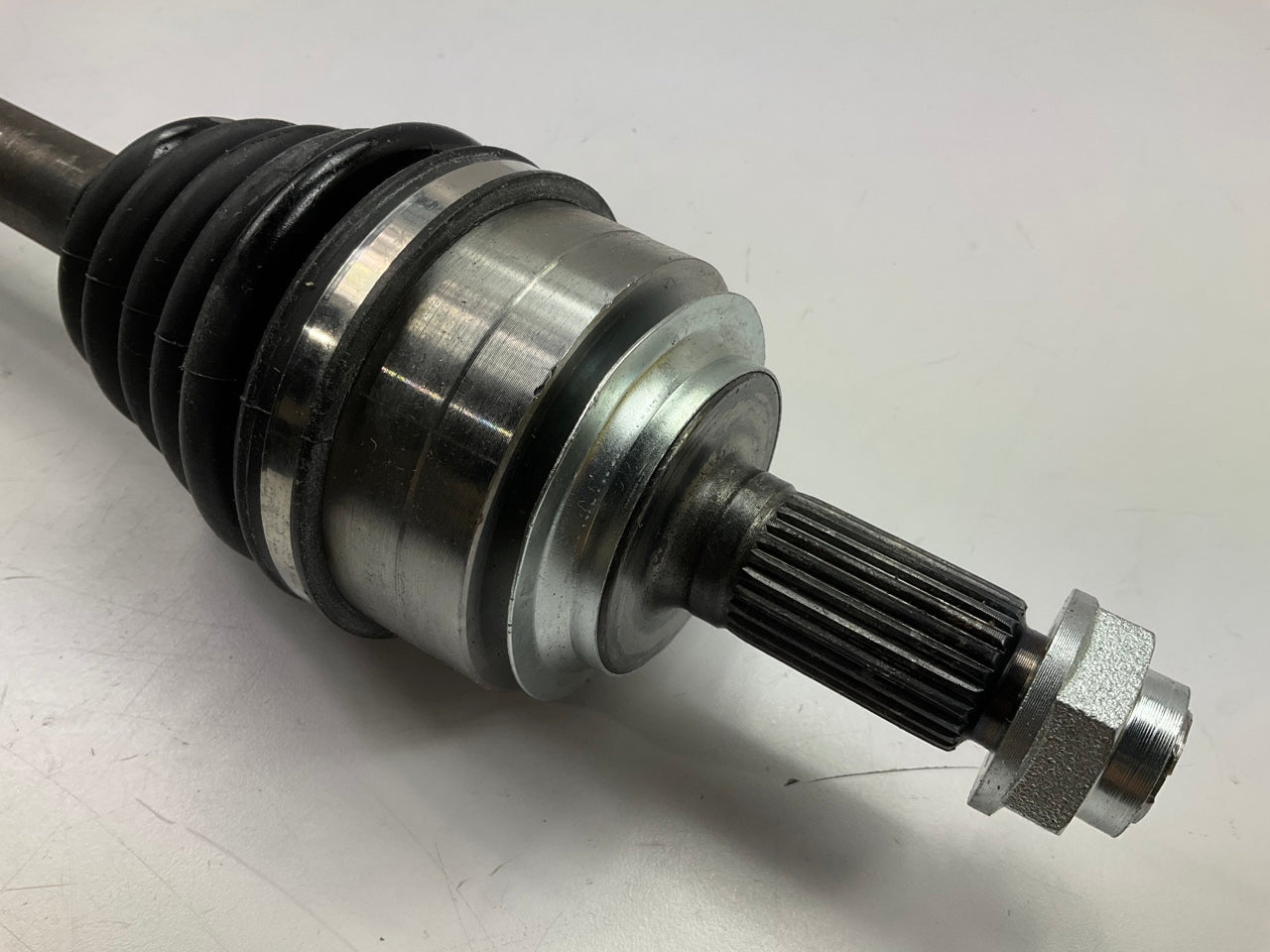 REMAN. Heri 91371 Front Right Manual Transmission CV Axle Assembly