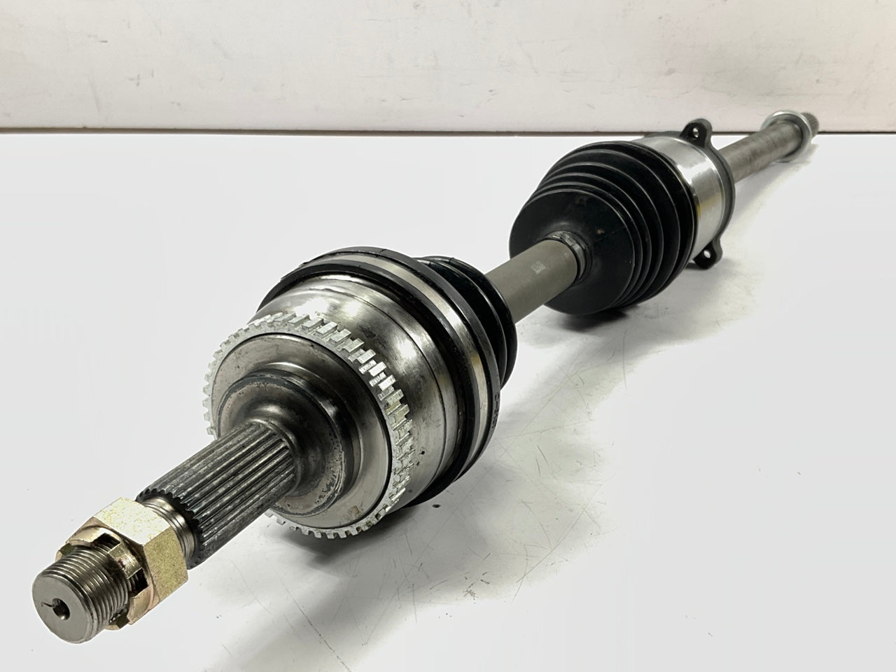 Heri 93508 Front Right Cv Axle For 1995-99 Nissan Maxima, 1996-99 I30