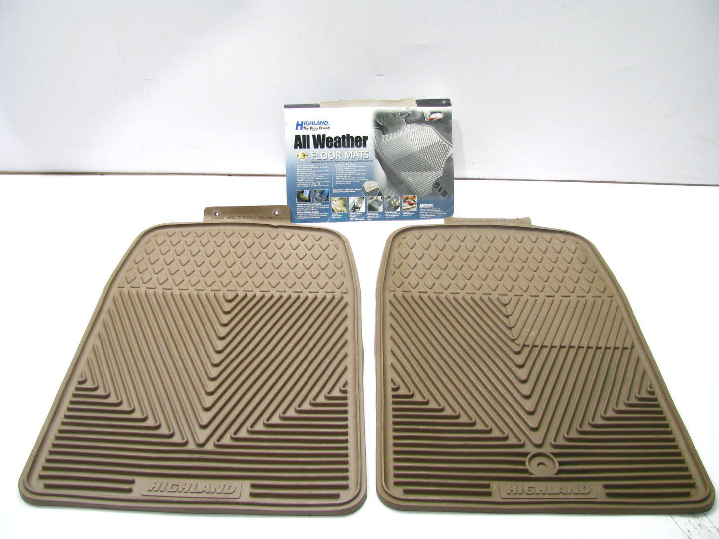 Highland 44027 Universal 2-Piece Tan Rubber Floor Mats 27-1/2''x18''