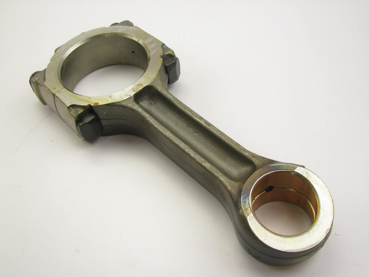 NEW - OEM Hino 13260E0070 Engine Connecting Rod Assembly