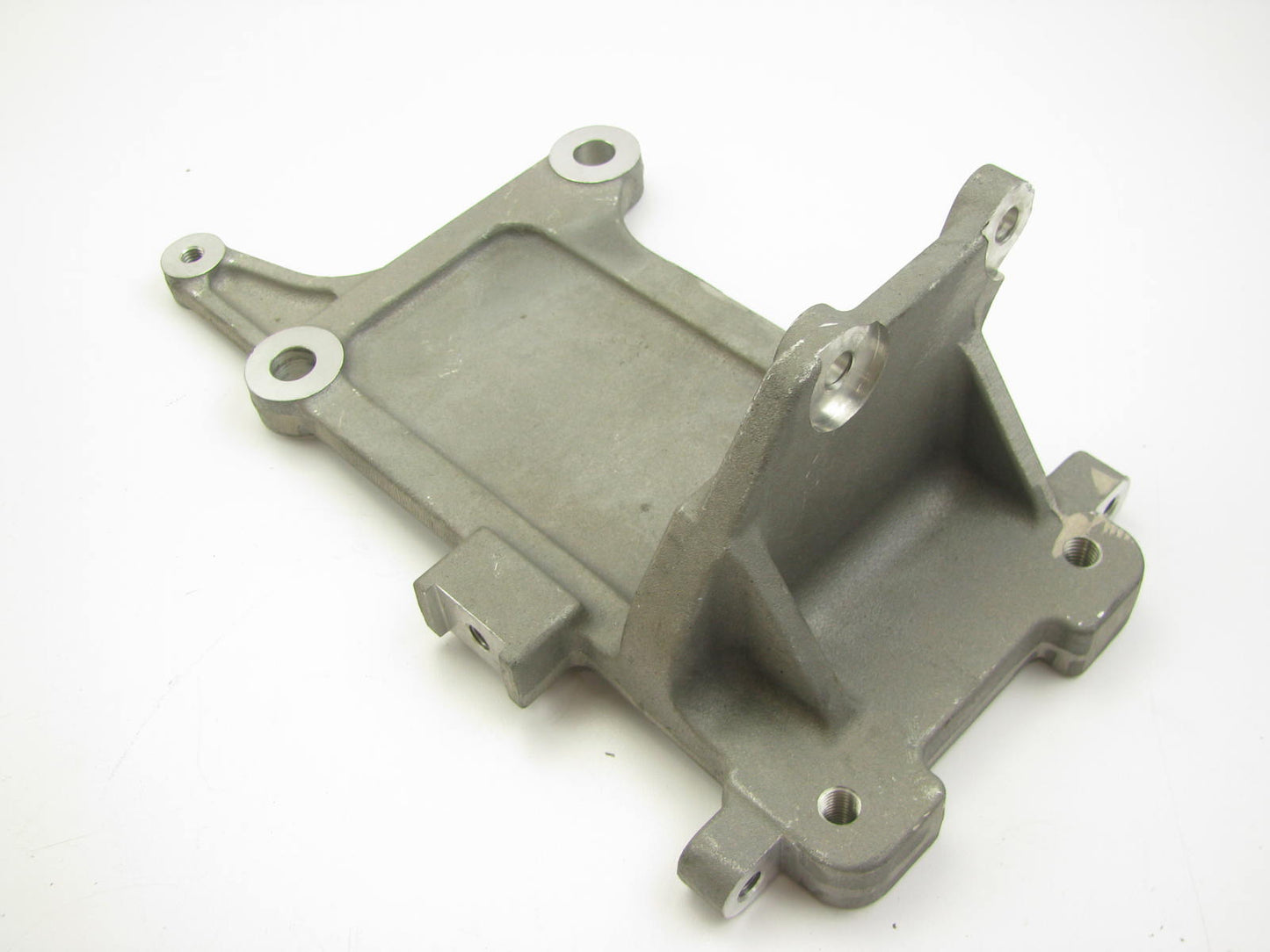 NEW - OEM Hino 23264E0290 Fuel Bracket