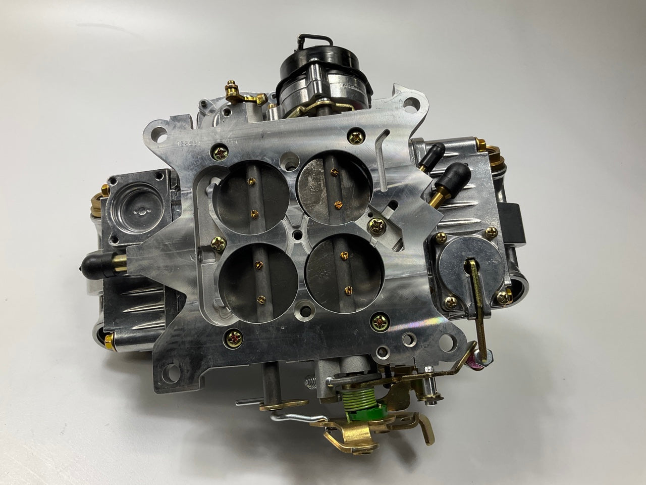 Holley 0-80770 Street Avenger Carburetor; 770 CFM - 4150 - Vacuum Secondaries