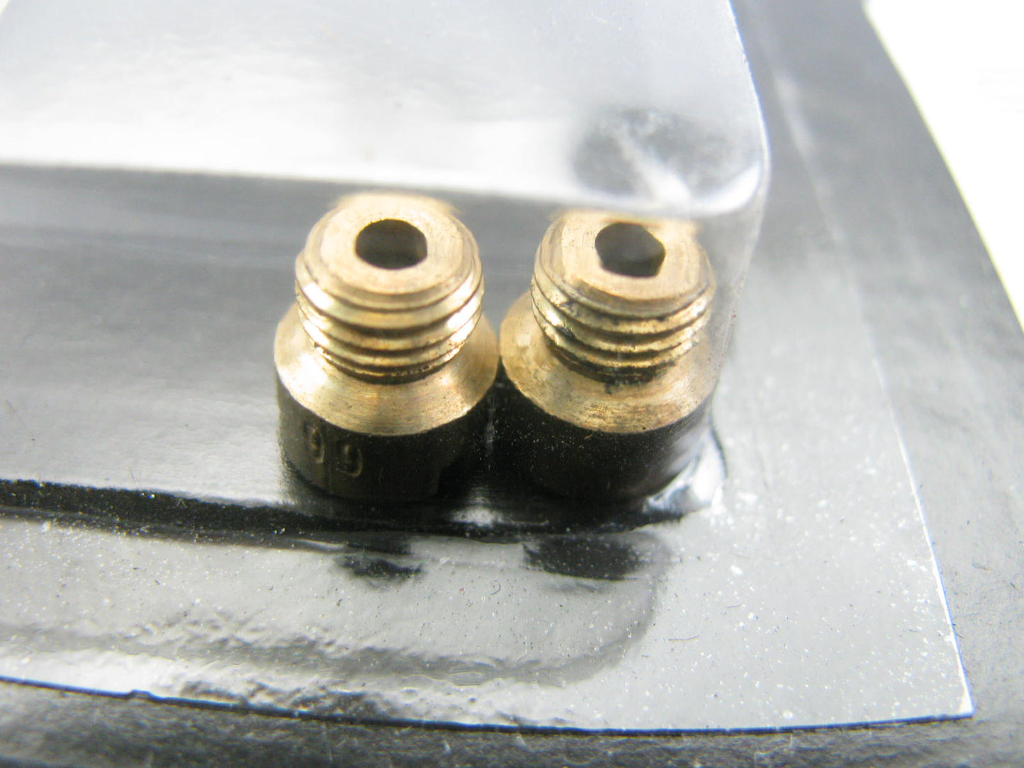 Holley 122-66 Carburetor Main Jets - Size 66 1/4-32 Thread .066'' Hole