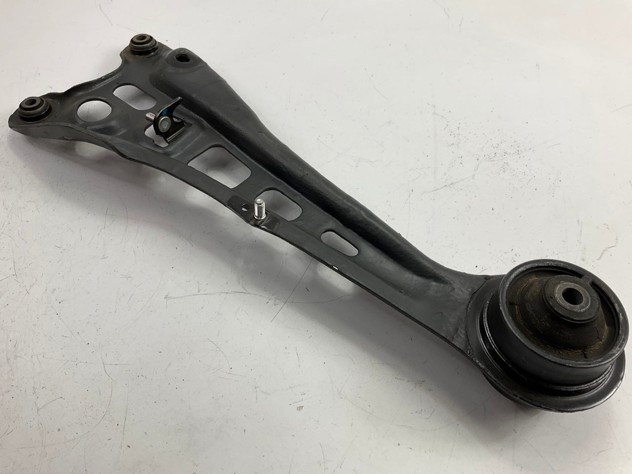 NEW - OEM 52372-SV7-305 Rear Left Trailing Arm For 1995-1997 Honda Accord EX LX