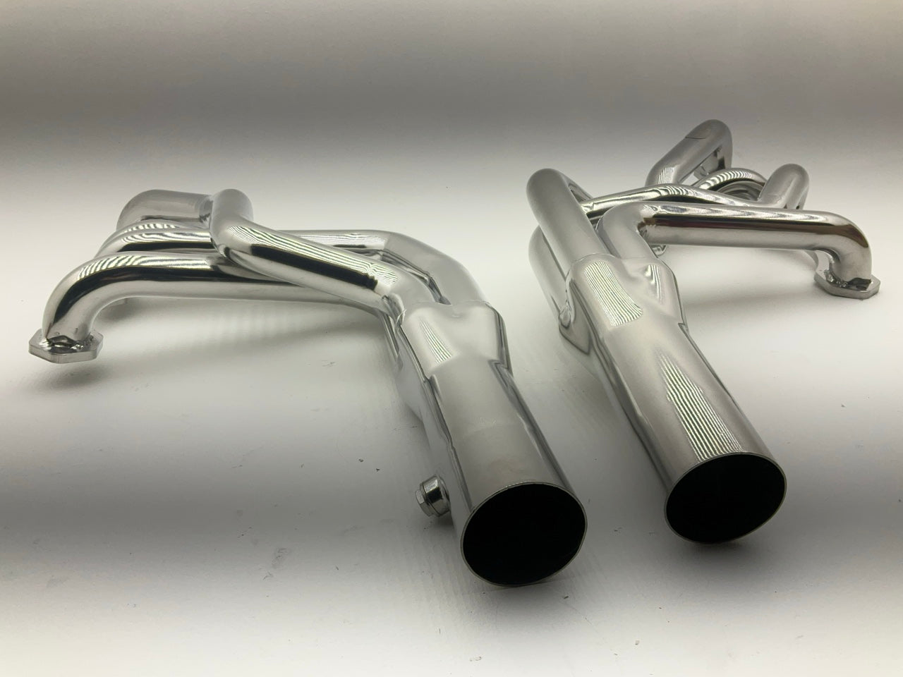 Hooker 2105-1HKR Ceramic Coated Long Tube Headers, 1-3/4'' Tube, 1967-1972 SBC V8
