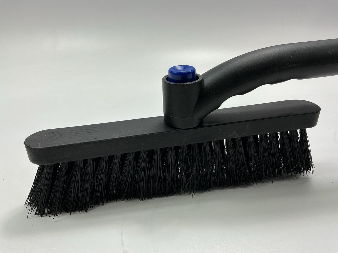 Hopkins 14038 38'' Crossover Super Duty Snowbroom Snow Brush Broom W/ Ice Scraper