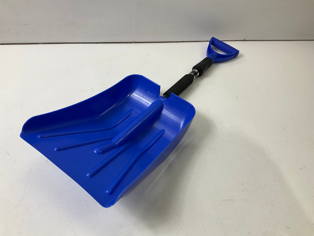 (8) SubZero 17211 Auto Emergency Snow Shovel With Extendable Handle, 8-PACK