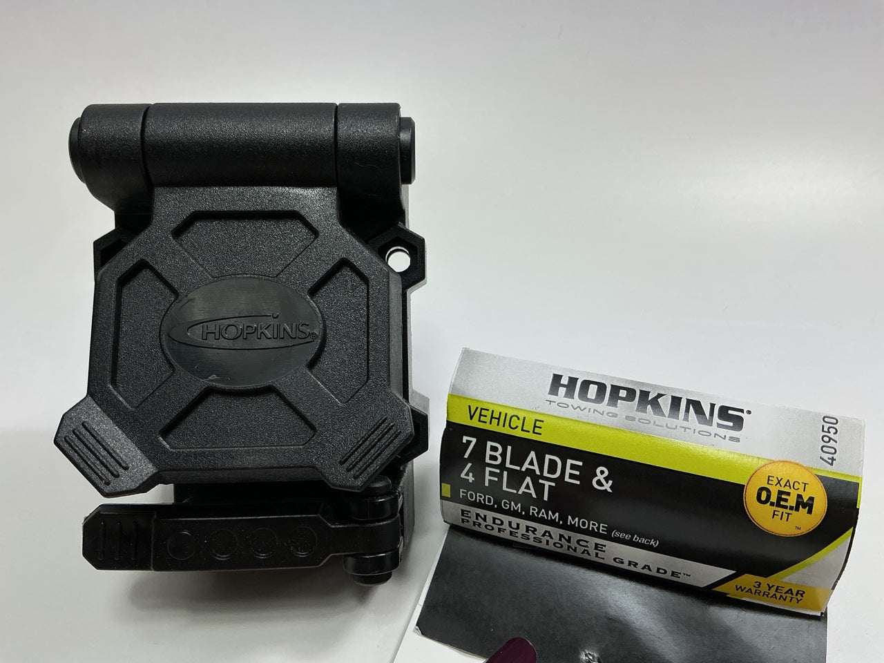 Hopkins 40950 Multi-Tow 7 Blade And 4 Flat Vehicle Wiring Trailer Connector