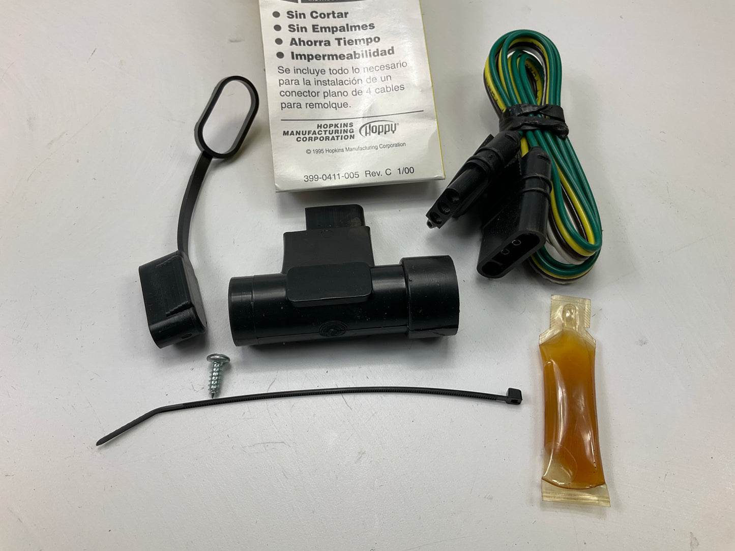 OPEN BOX - Hopkins 41105 Trailer Wiring Harness Connector Kit, PLUG-IN Type