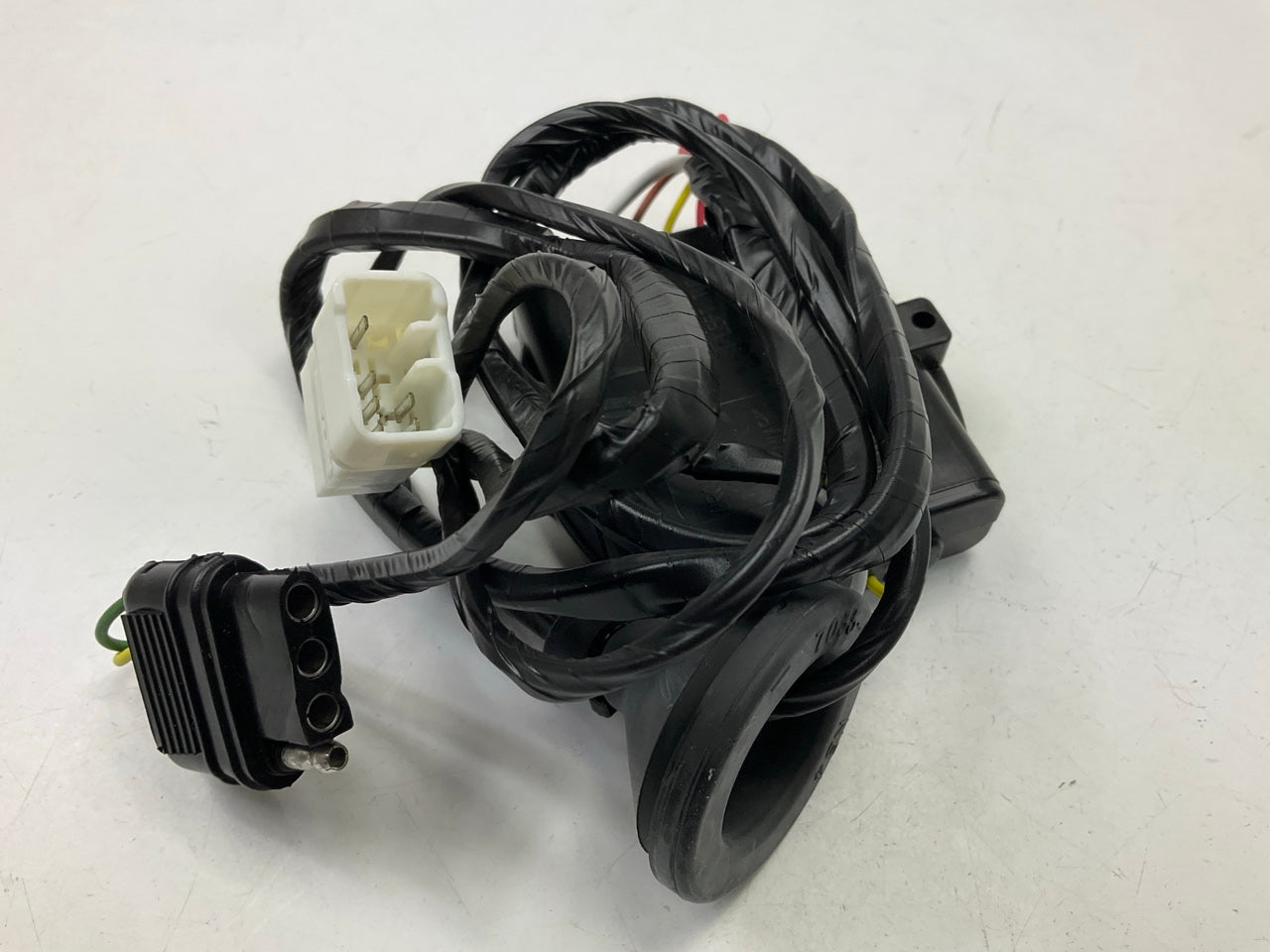 Hopkins 43865 Plug-In Simple Vehicle To Trailer Wiring Harness