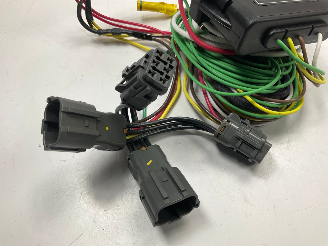 Hopkins 43955 Plug-In Simple Vehicle To Trailer Lights Wiring Wire Harness Kit