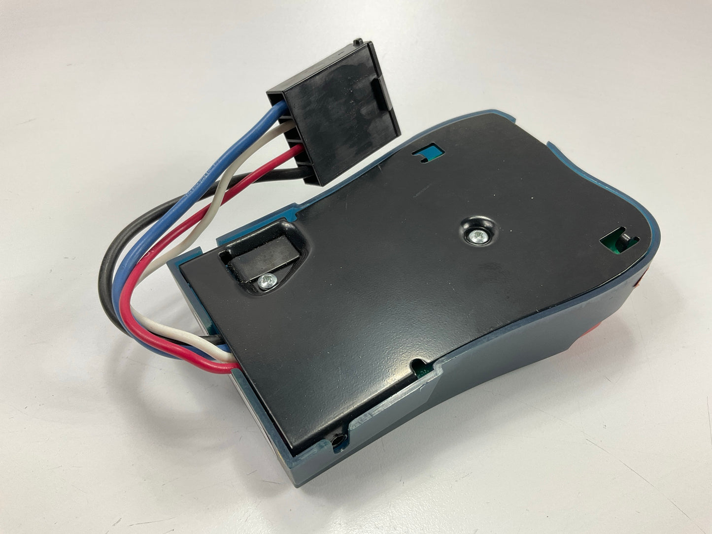 Hopkins 47284 Plug-in Simple Towing Brake Control - Trailer Brake Controller
