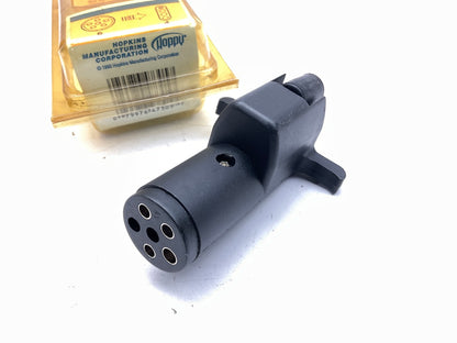 Hopkins 47305 6-Round To 4-Flat Trailer Connector Adapter