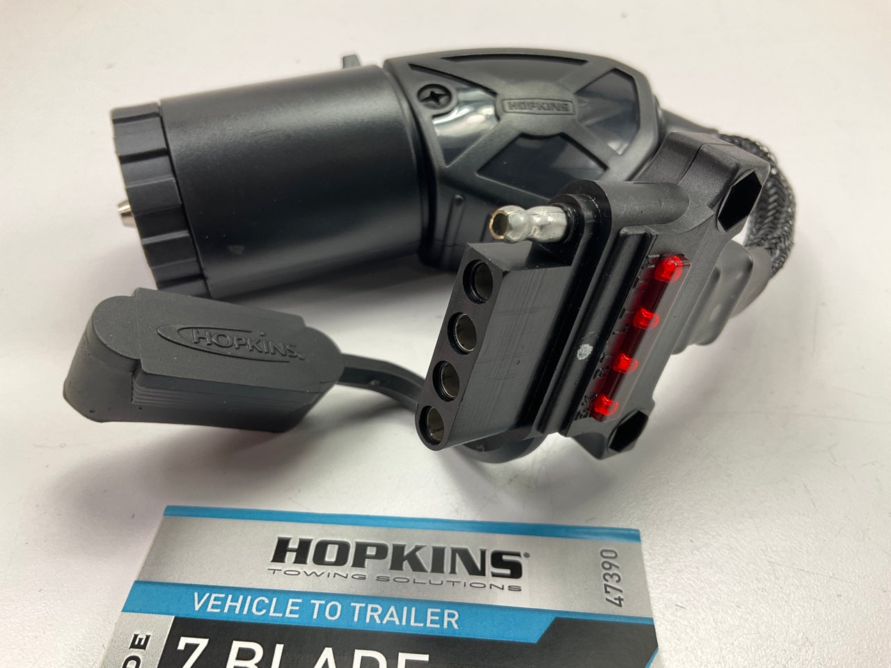 Hopkins 47390 ENDURANCE 7 RV Blade To 5 Flat Flex Adapter Connector