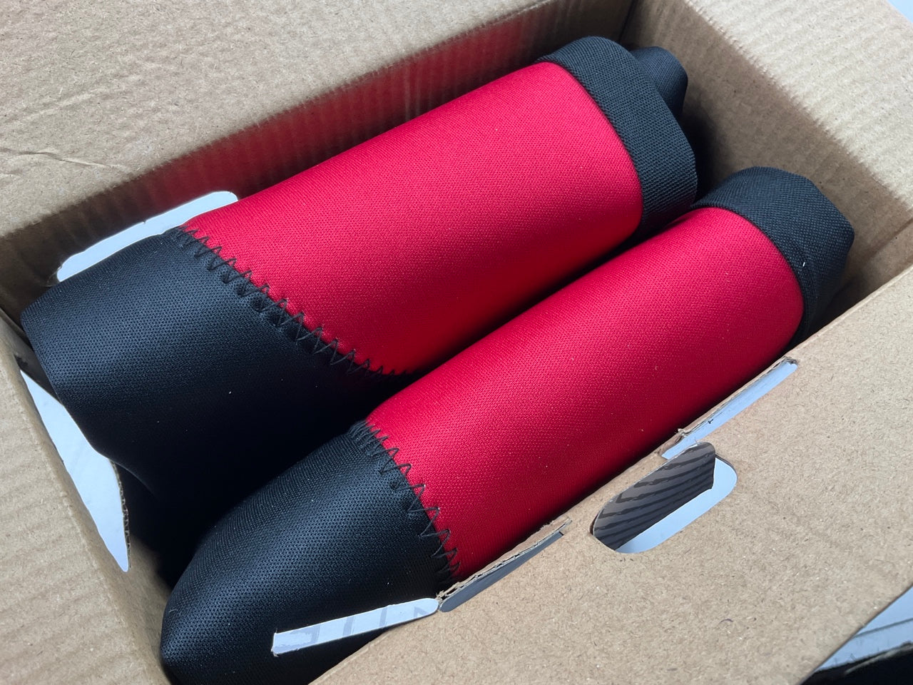 Hopkins 70381-9 Red Body Glove Hyper-Fit Seat Cover