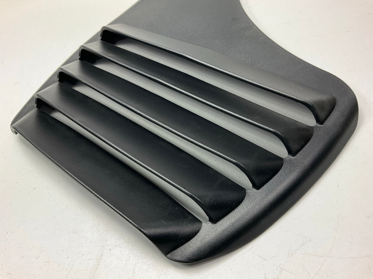 Hopkins 76001 Vortex Splash Guards / Mud Flaps For Full Size Truck, SUVs, Size C