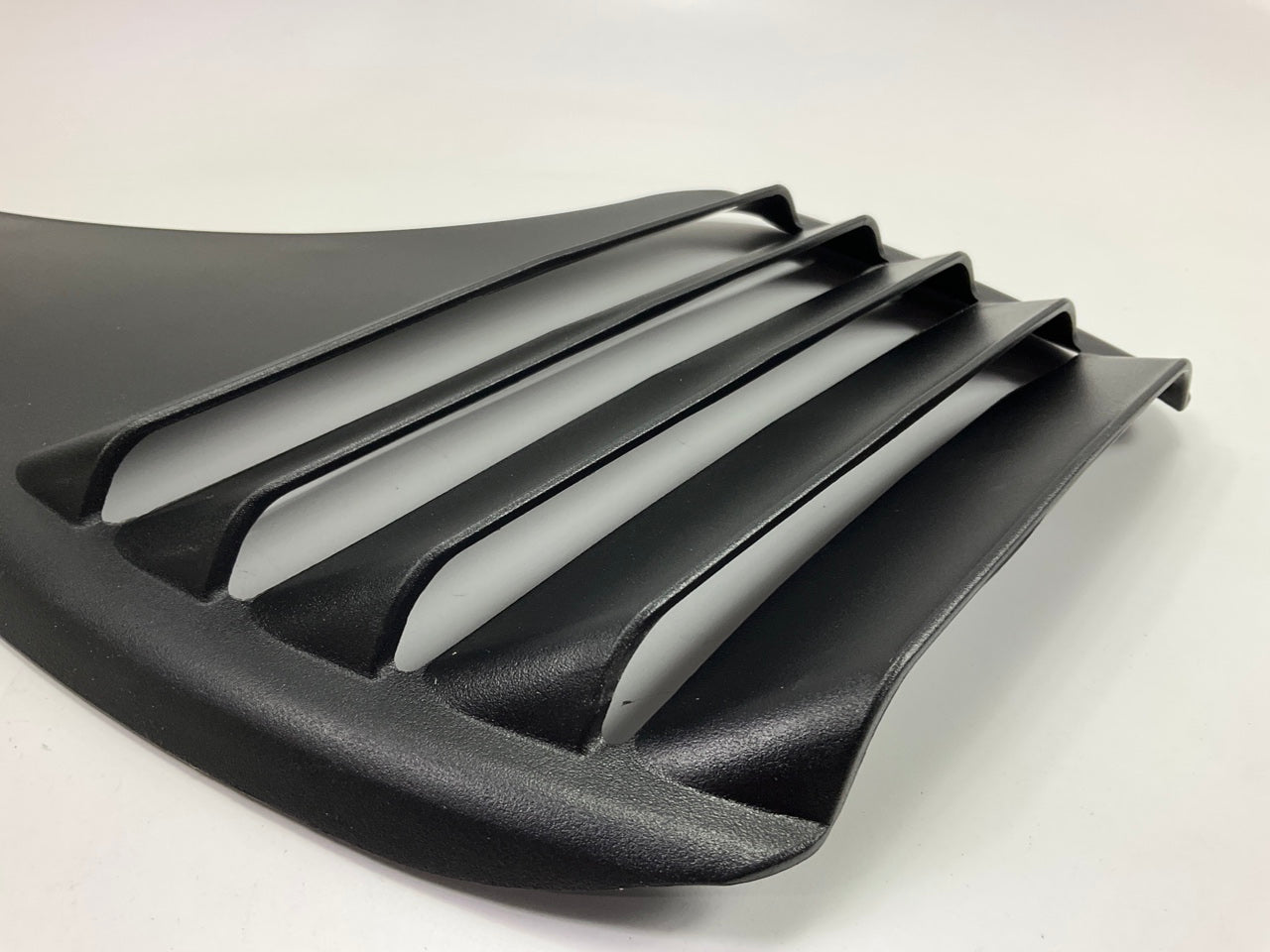 Hopkins 76001 Vortex Splash Guards / Mud Flaps For Full Size Truck, SUVs, Size C