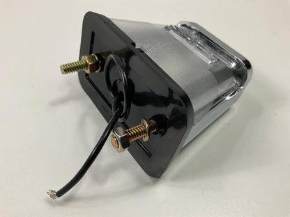 Hopkins B170 License Plate Light Lamp, 12v, 1-wire, 1-3/4'' Stud Mount