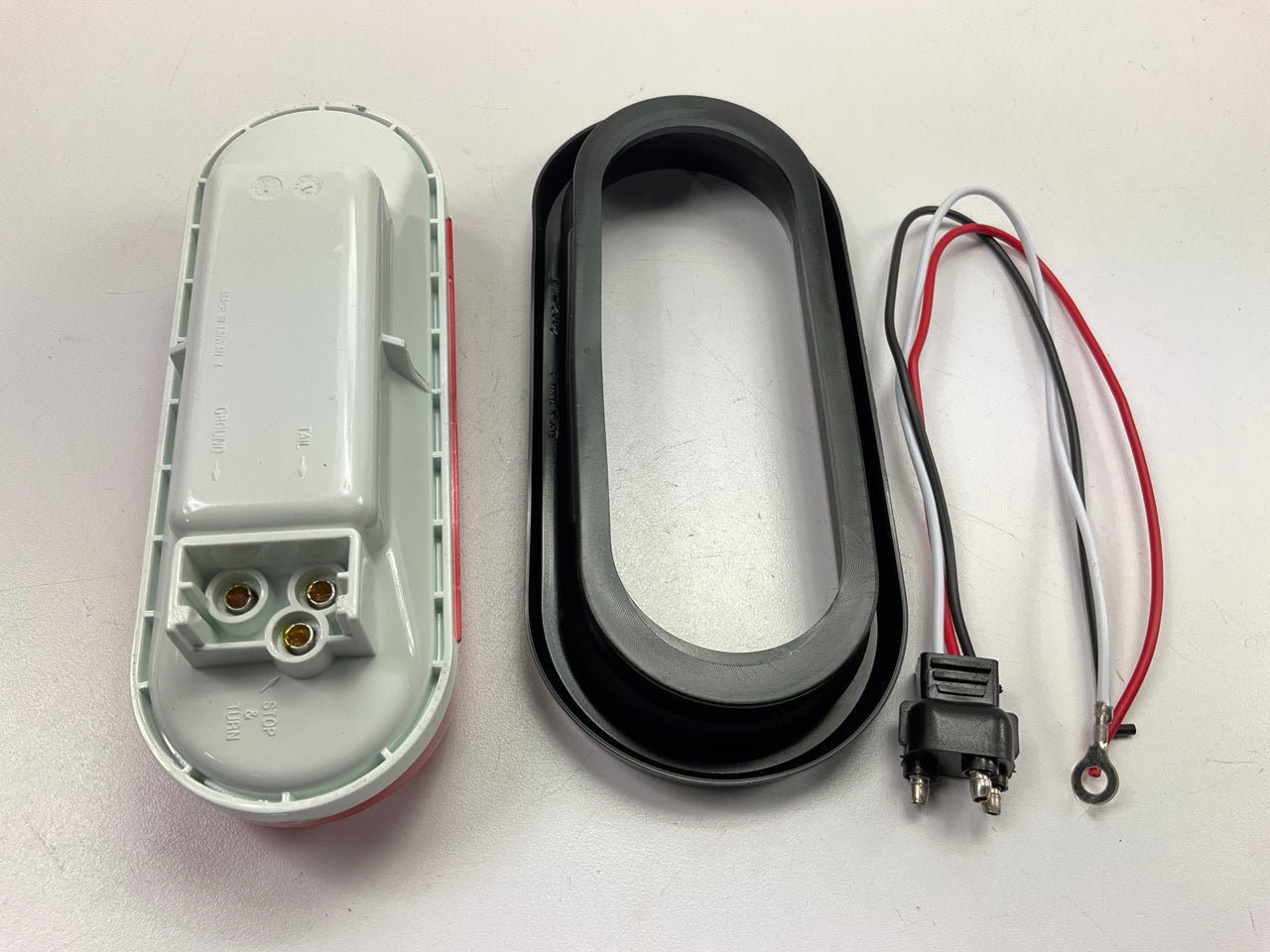 Hopkins B85RK Red Oval HALOGEN Stop / Tail / Turn Light Lamp, Grommet Mount 12V