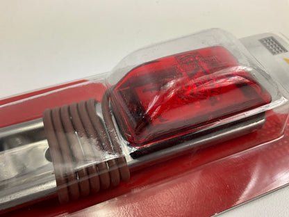Hopkins C514RW Clearance Marker Light Strip For Trailers Over 80'' Wide