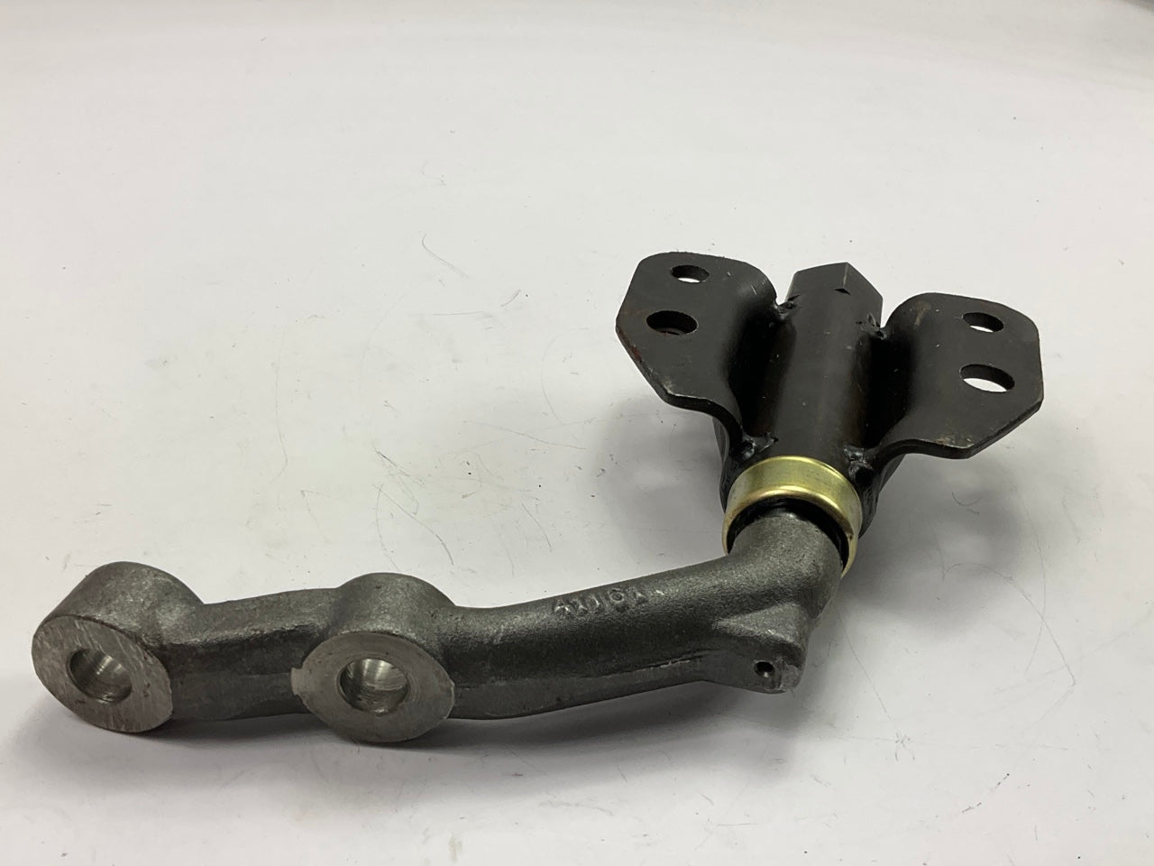 Genuine OEM 555 48530-B9510 Steering Idler Arm For 69-72 Datsun 521, 72-79 620