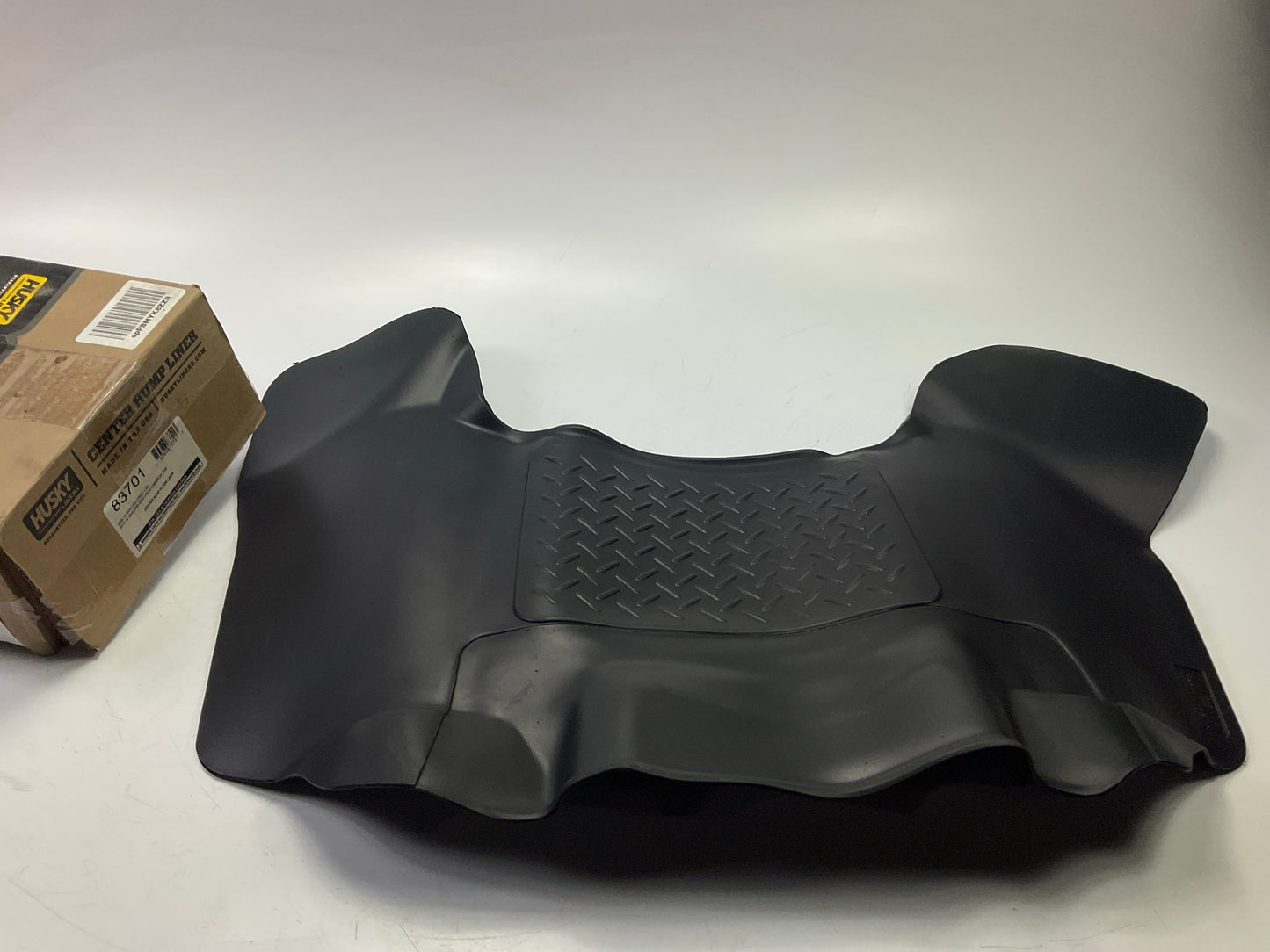 SMALL SCRATCHES Husky Black Center Hump Floor Liner For 11-22 Ram 1500 2500 3500