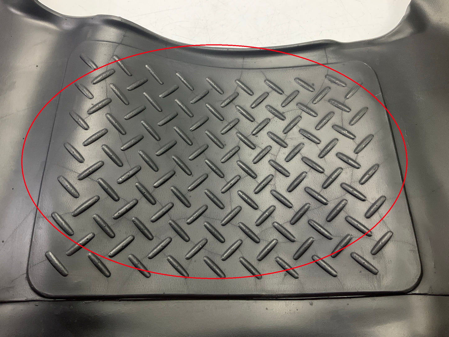SMALL SCRATCHES Husky Black Center Hump Floor Liner For 11-22 Ram 1500 2500 3500
