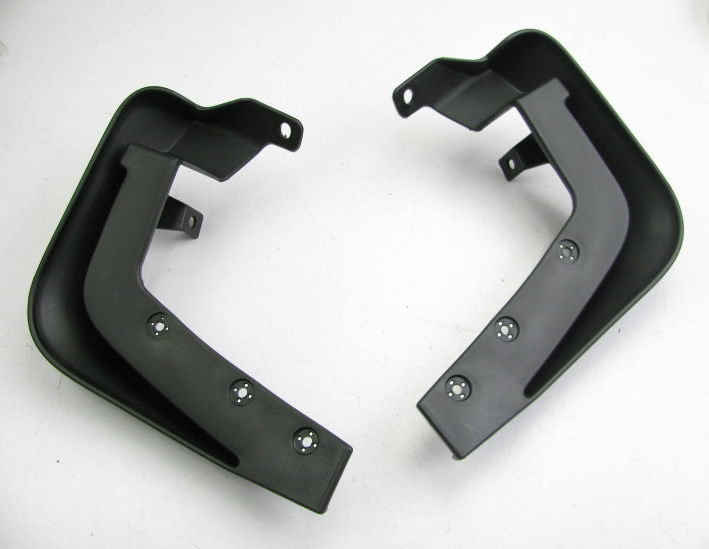 NEW - OEM 084603J001 Front Splash Guards For 2007-2011 Hyundai Veracruz