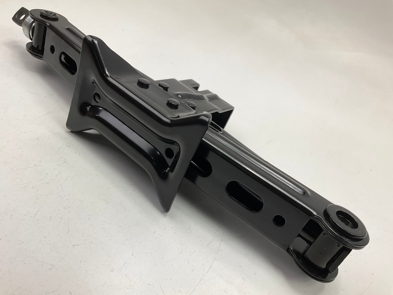 NEW Vehicle Lifting Scissor Jack OEM For 2018-2023 Hyundai Kona 09110J9000