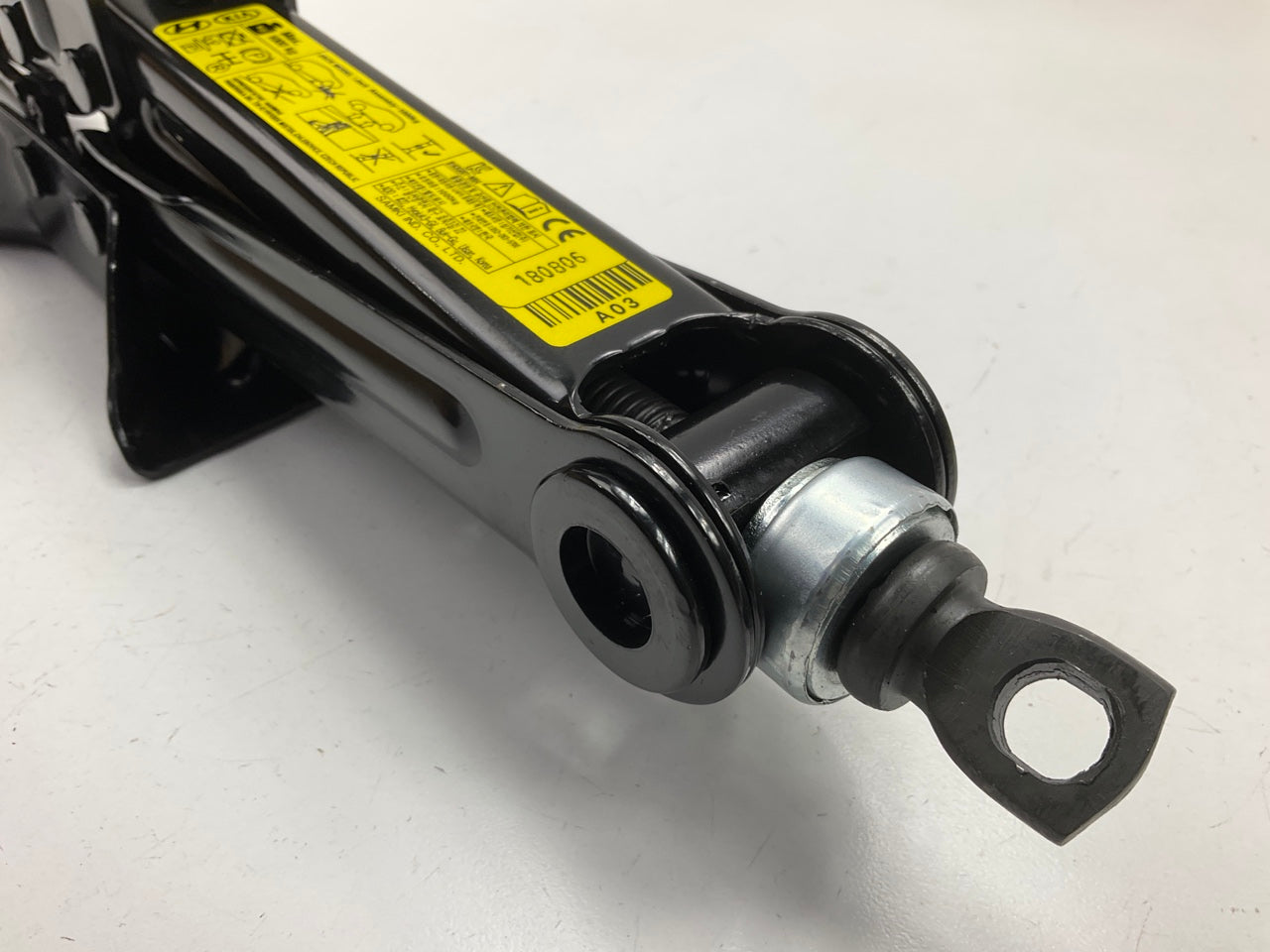 NEW Vehicle Lifting Scissor Jack OEM For 2018-2023 Hyundai Kona 09110J9000