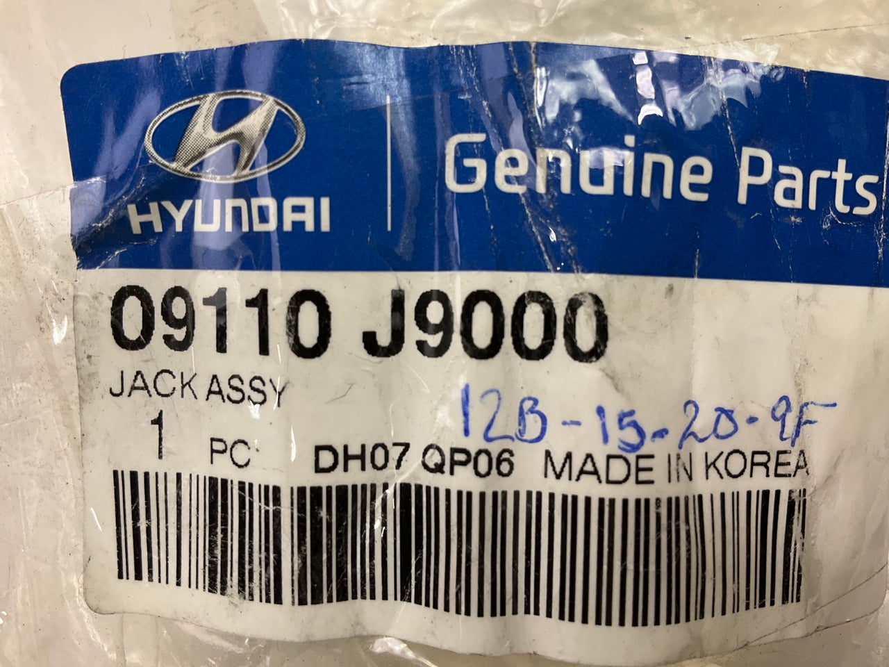 NEW Vehicle Lifting Scissor Jack OEM For 2018-2023 Hyundai Kona 09110J9000