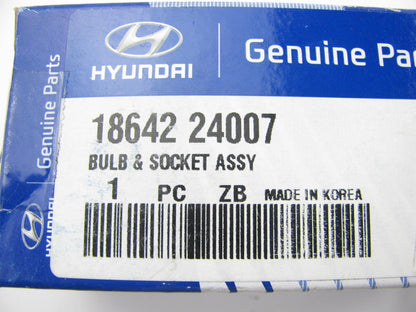 NEW GENUINE 1864224007 Turn Signal Light Lamp Bulb OEM For 2008-2014 Genesis