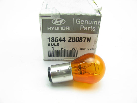 (1) NEW GENUINE Light Lamp Bulb OEM For Hyundai 1864428087N